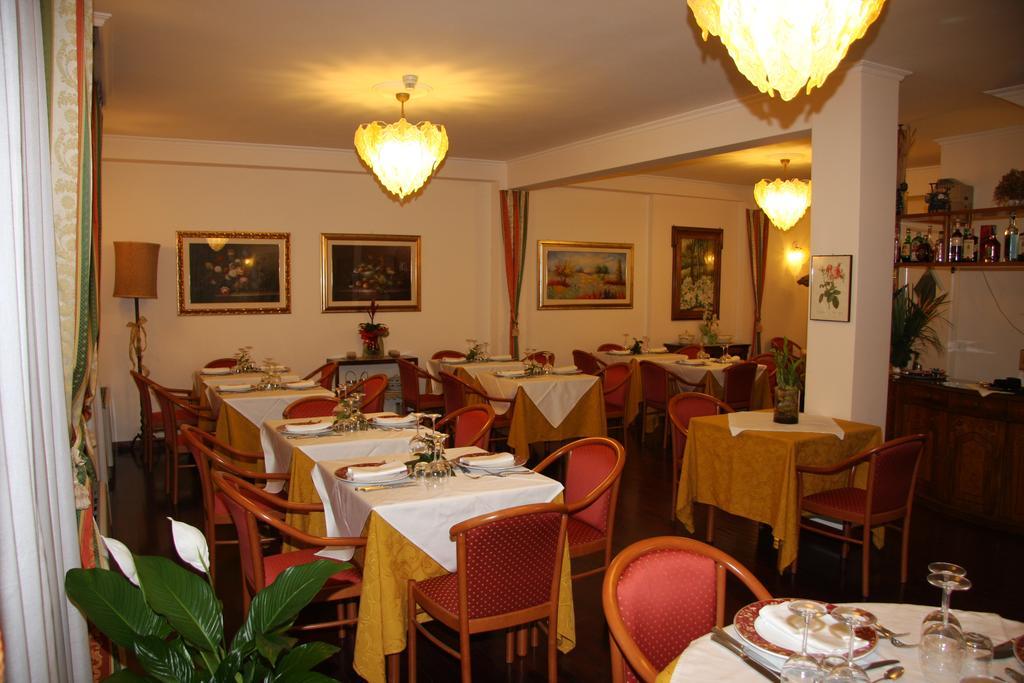 Clarice Hotel Castelnuovo Di Porto Екстер'єр фото