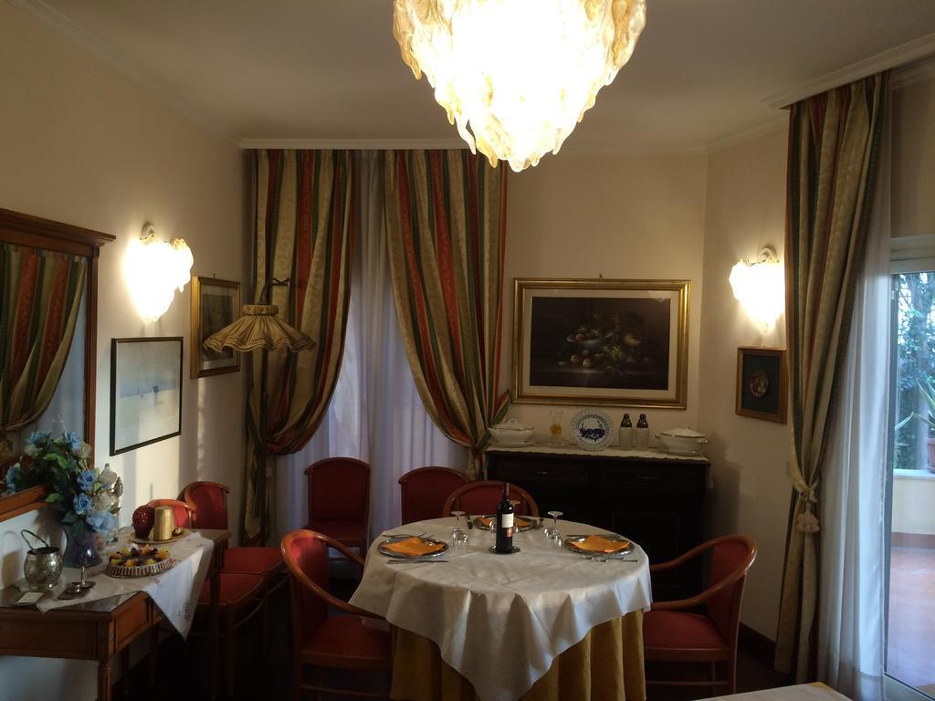 Clarice Hotel Castelnuovo Di Porto Екстер'єр фото